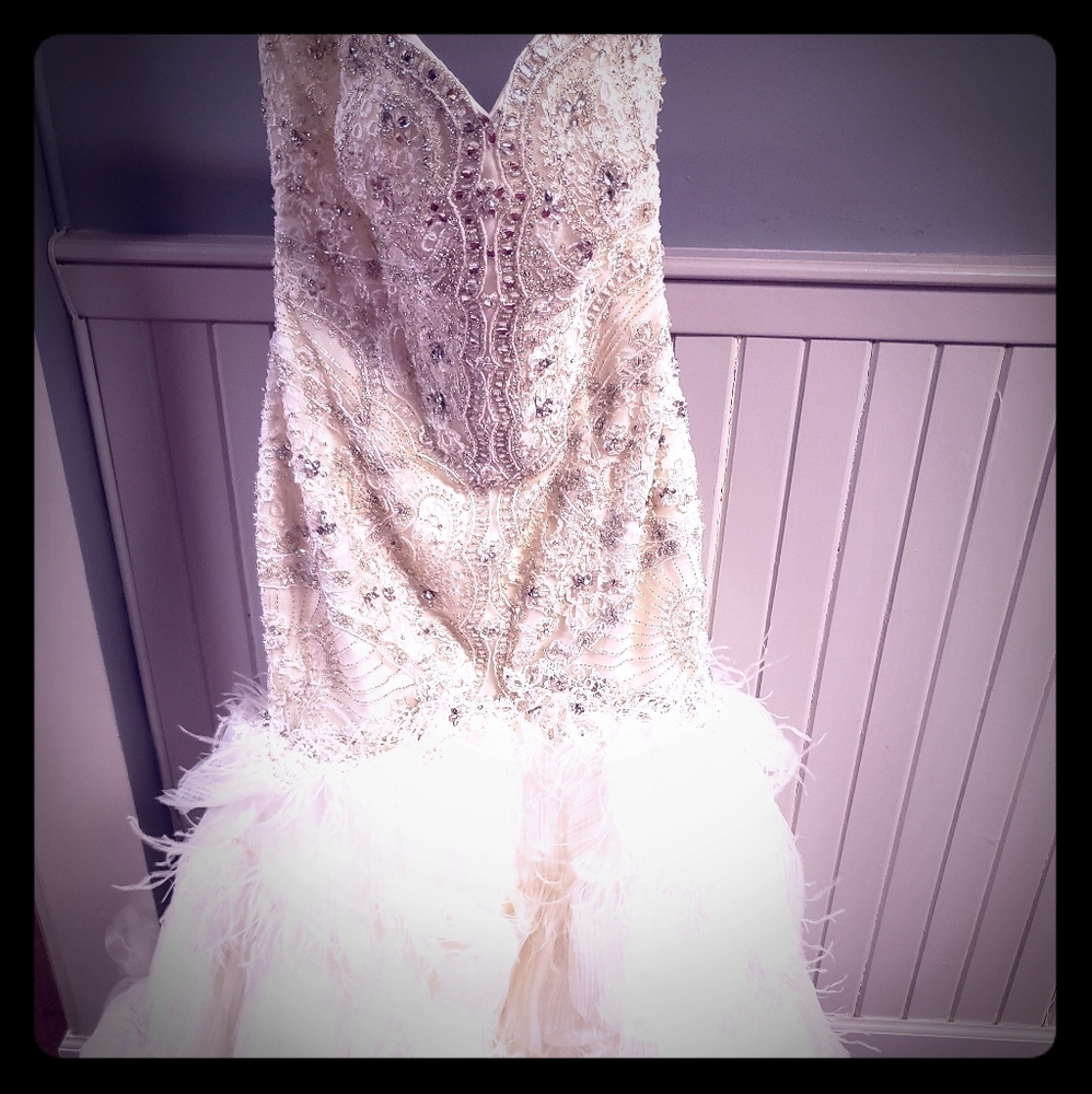 YSA Makino Feather Mermaid Wedding Dress